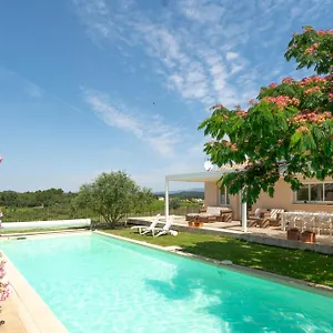 Hébergement de vacances Les Terrasses De Cascavelle, Blauvac